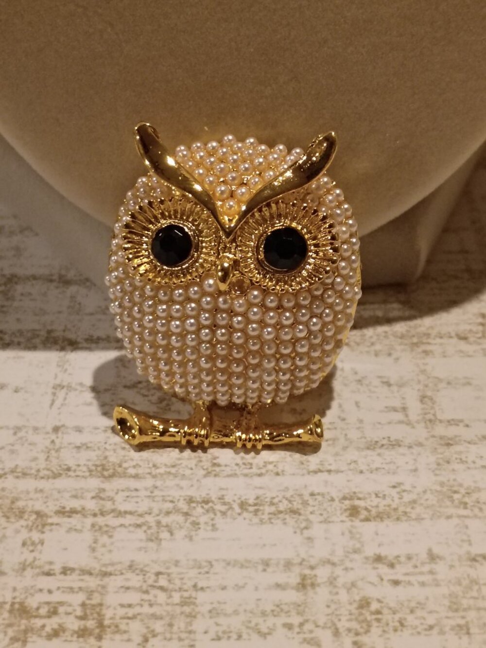 Owl Brooch Pendant Faux Pearl Goldtone Black Eyes